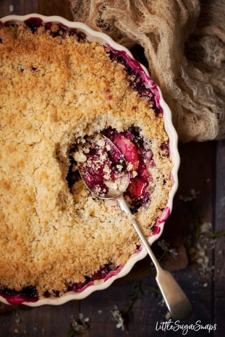 Apple And Blackcurrant Crumble - Little Sugar Snaps